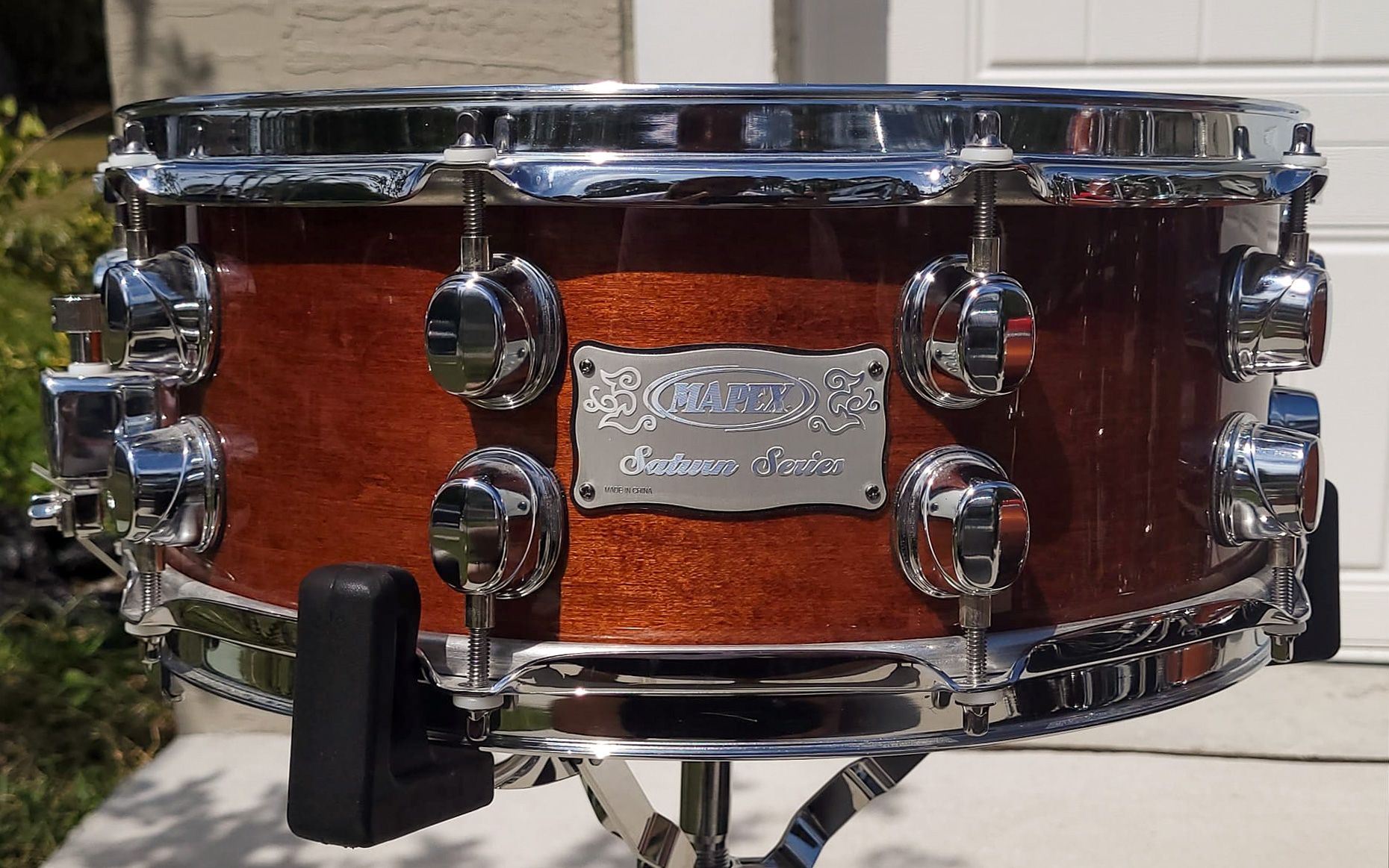 14"x5.5" Saturn Transparent Walnut. Photo - Daniel Morales