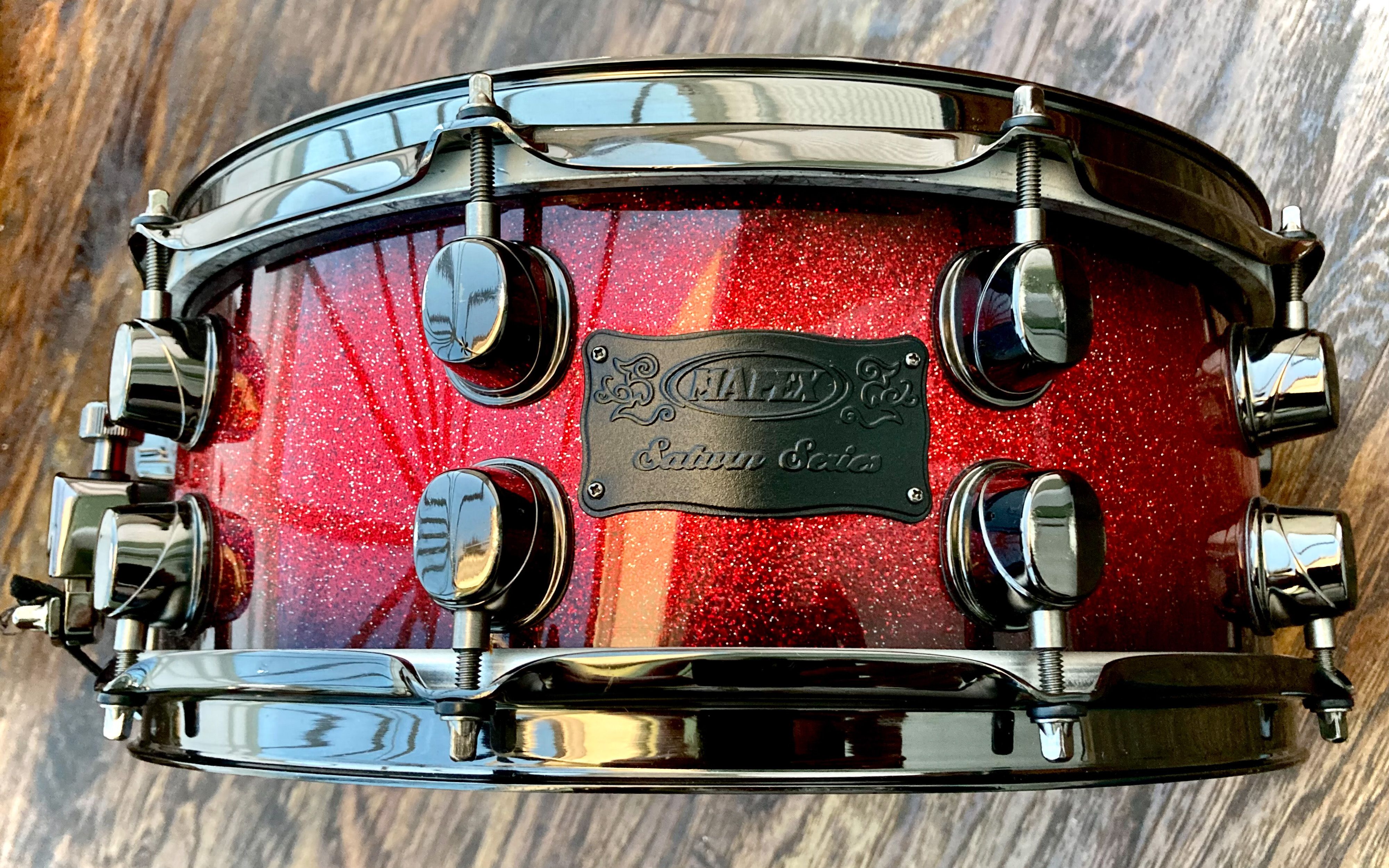 14"x5.5" Saturn Supernova Red Burst. Photo - Glen Buck