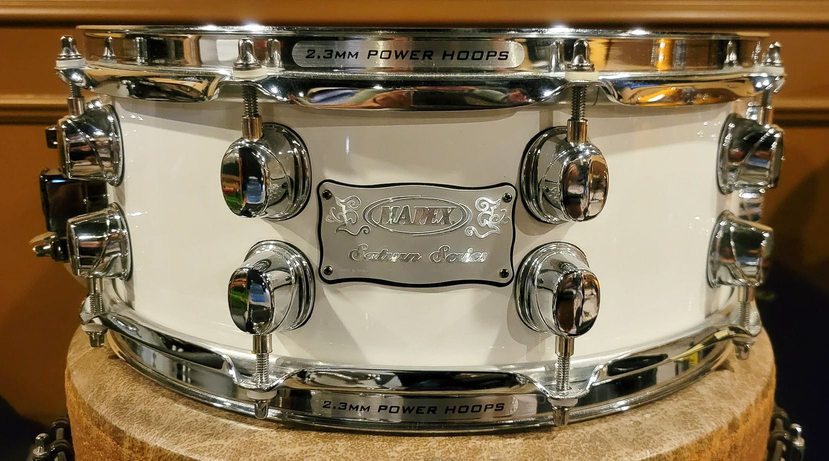 14"x5.5" Arctic White Chrome Hardware. Photo - Drummie Chris