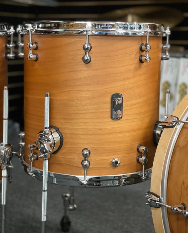 Design Lab Cherry Bomb - Natural Satin